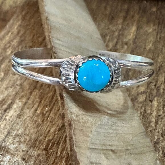 Handmade Navajo Sterling Silver &‎ Turquoise Baby Cluster Cuff Bracelet - Picture 2 of 8